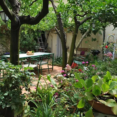 Giardino Dei Limoni By Interhome شقة